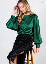 Load image into Gallery viewer, SEQUIN MIDI SKIRT WITH SIDE SLIT
