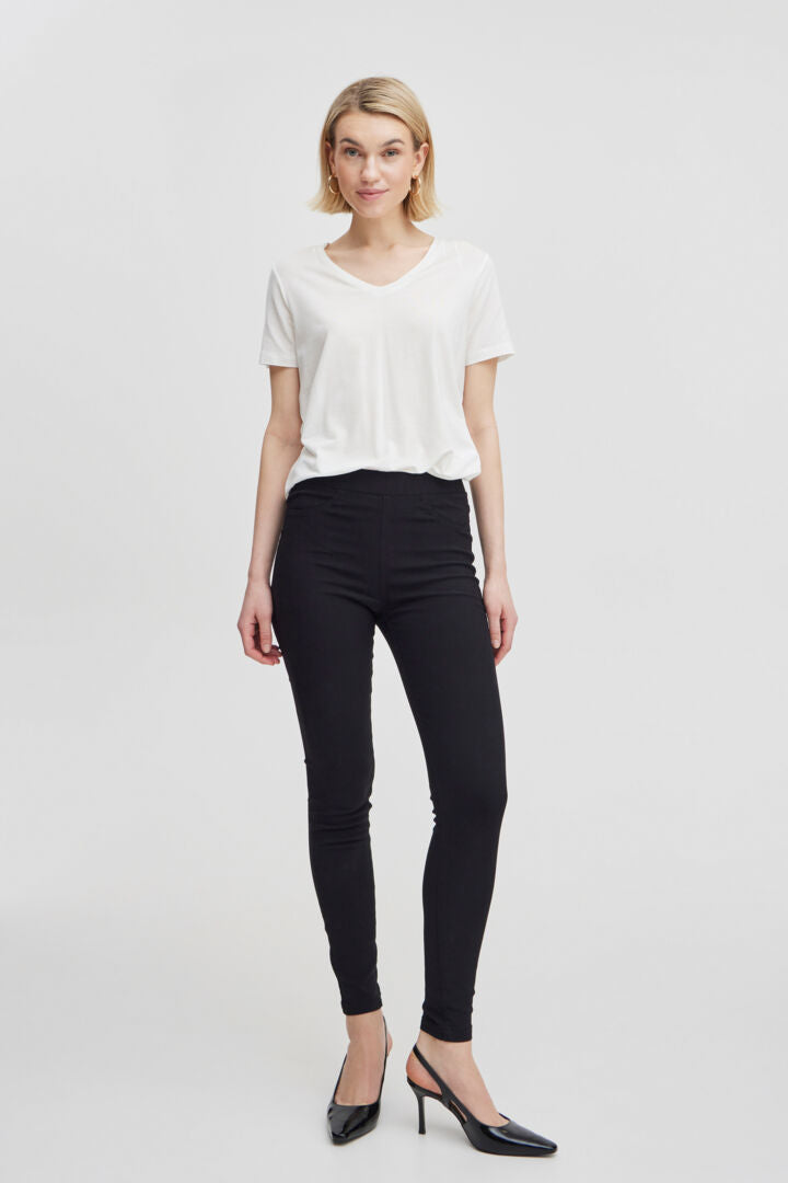 B YOUNG BYREXIMA VNECK WHT