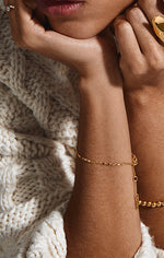 Load image into Gallery viewer, PILGRIM PARISA BRACELET IN GOLD
