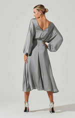 Load image into Gallery viewer, ASTR THE LABEL MARIN DOLMAN SLEEVE MIDI DRESS IN SAGE
