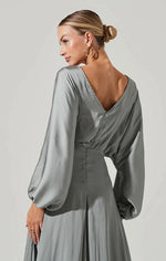 Load image into Gallery viewer, ASTR THE LABEL MARIN DOLMAN SLEEVE MIDI DRESS IN SAGE
