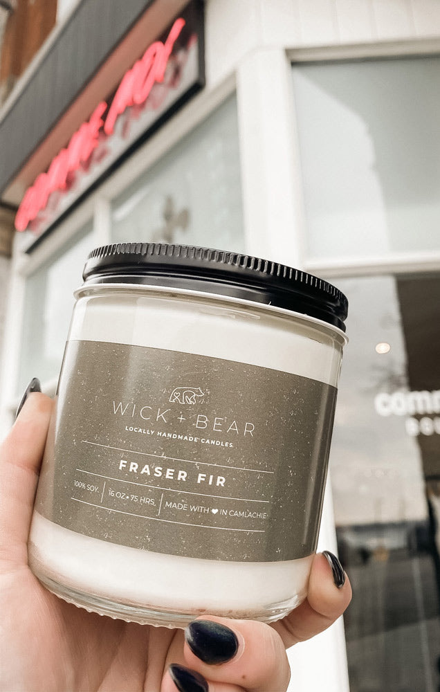 WICK AND BEAR 16 OZ CANDLE
