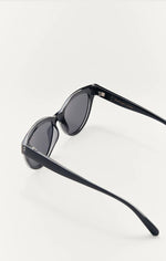 Load image into Gallery viewer, Z SUPPLY BRIGHT EYED SUNGLASSES IN CRYSTAL BLACK/GREY

