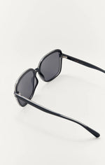 Load image into Gallery viewer, Z SUPPLY DROP OFF SUNGLASSES IN POLISHED BLACK/GREY
