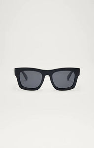 Z SUPPLY LAY LOW SUNGLASSES IN POLISHED BLACK/GREY