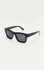 Load image into Gallery viewer, Z SUPPLY LAY LOW SUNGLASSES IN POLISHED BLACK/GREY

